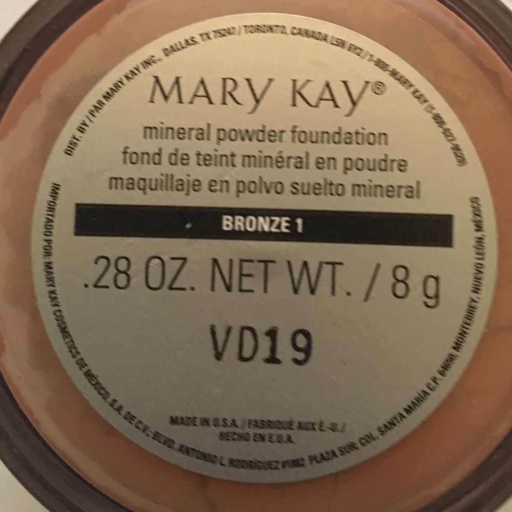 Mary Kay Mineral Powder Foundation Bronze 1